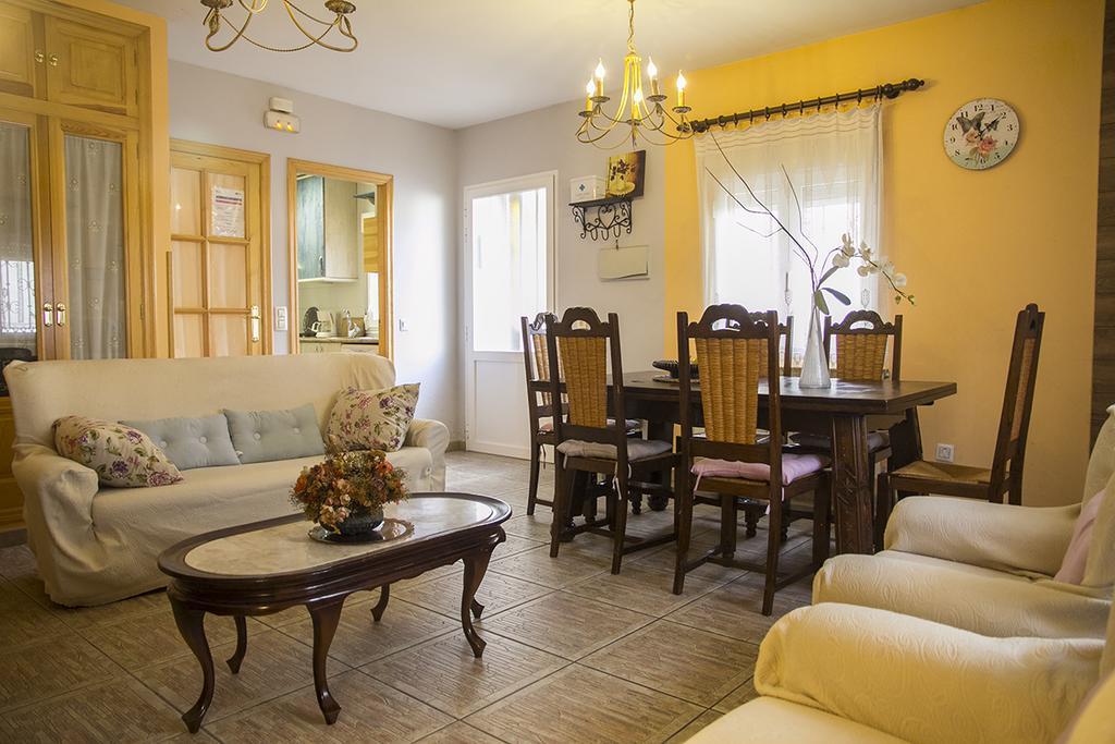 Casa Rural Reyes Catolicos Pension San Leonardo de Yagüe Buitenkant foto