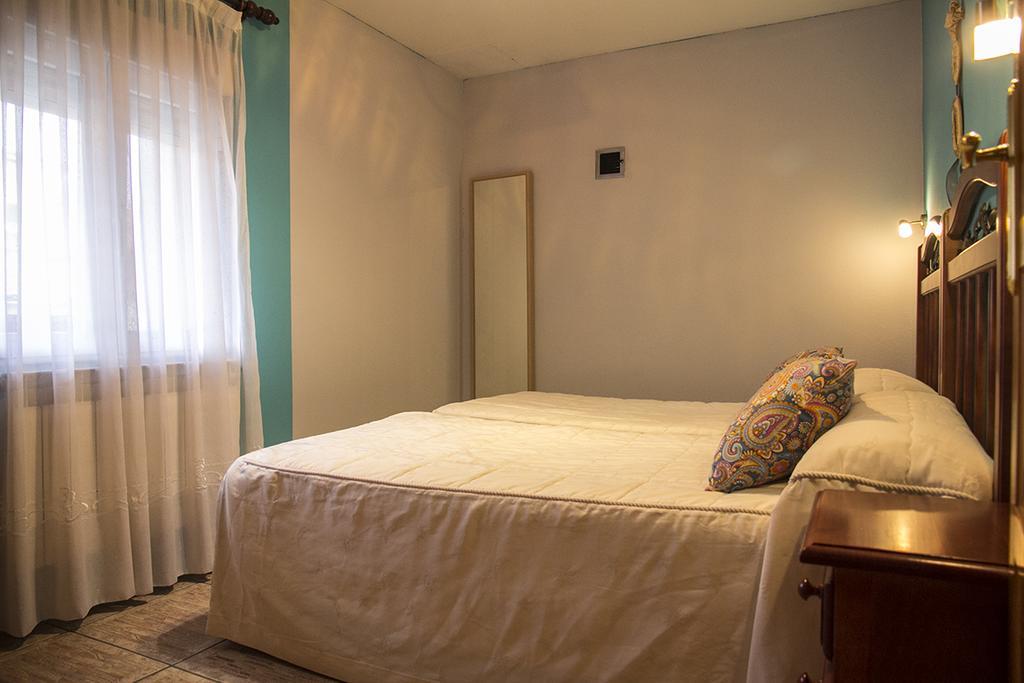 Casa Rural Reyes Catolicos Pension San Leonardo de Yagüe Buitenkant foto